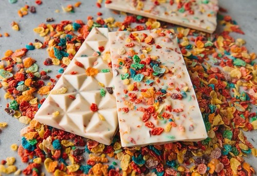 Fruity pop white chocolate bar - fruity,